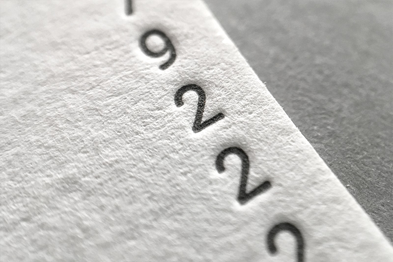 białe wizytówki letterpress pure cotton cocaine