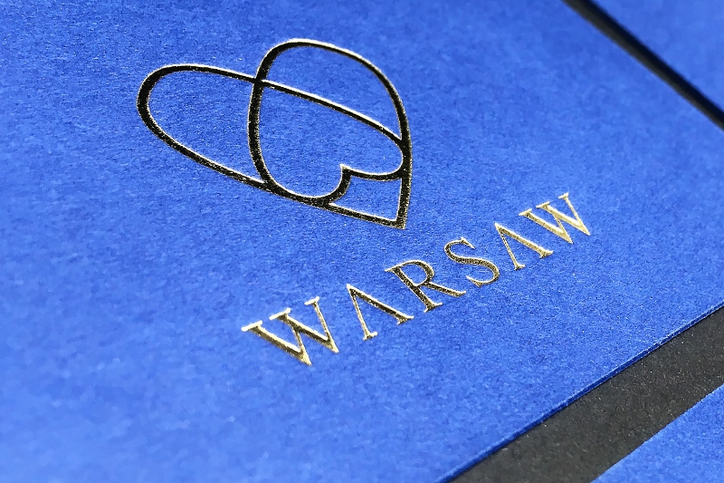 papierowe-warsawcycling-01 niebieskie-wizytowki-kaszerowane-ze-zlotym-hotstampingiem